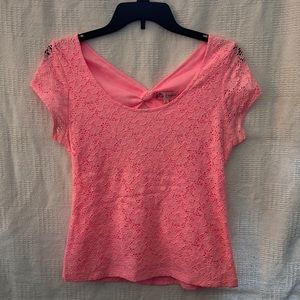 Super cute short sleeve pink summery top